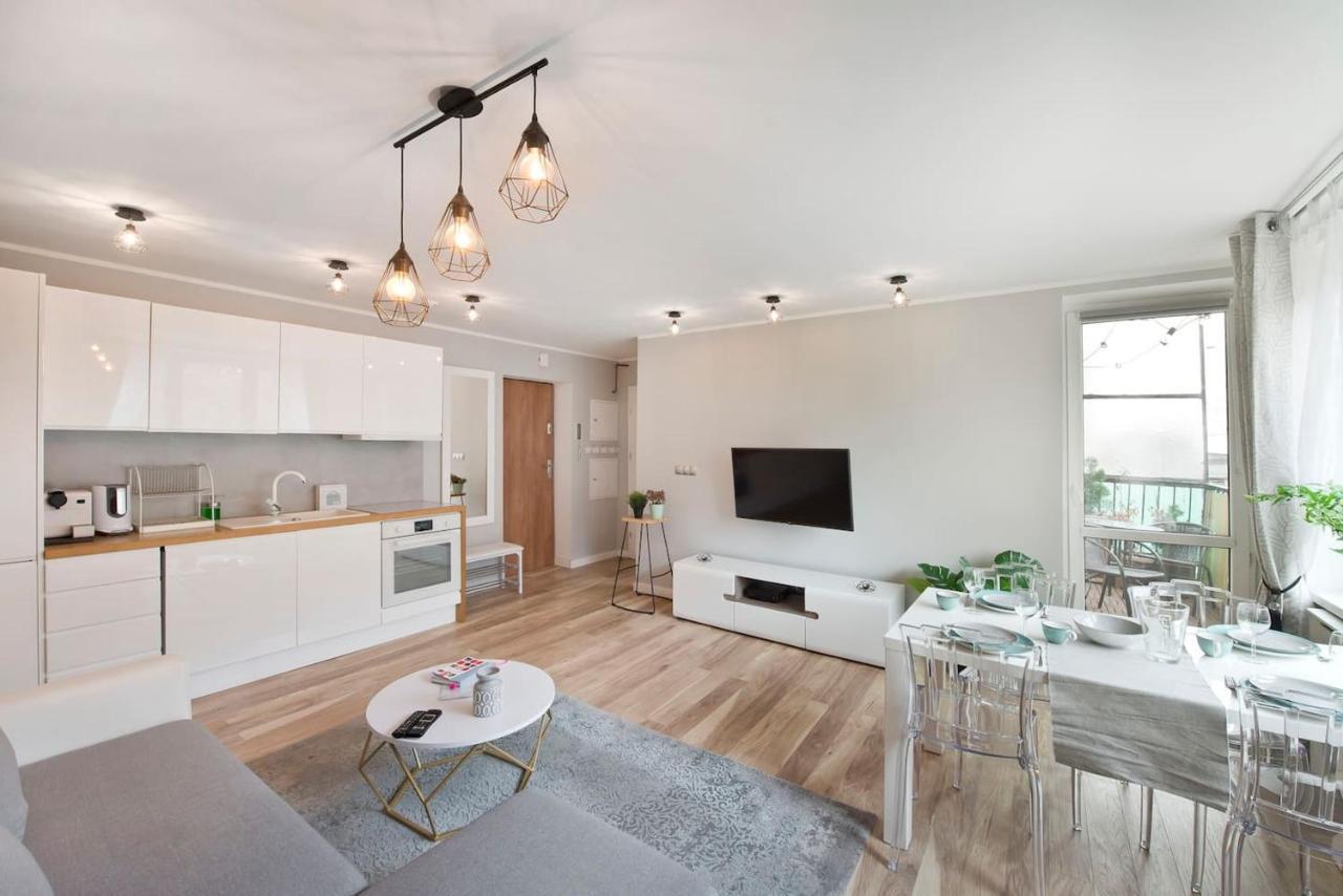 Stay Hip In Vibrant Centrally Located Apartment In Old Town Gdansk Exterior photo